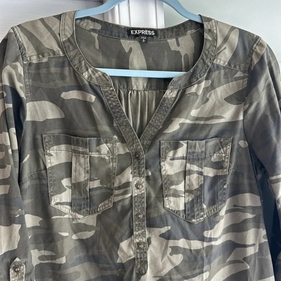 Express Camo Shirt Dress w/V Neck Size Small EUC - Picture 4 of 6
